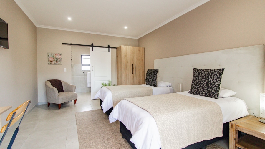 9 Bedroom Property for Sale in Long Acres Country Estate Western Cape